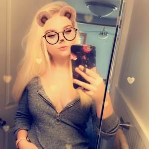 Meet your Posher, Kylee